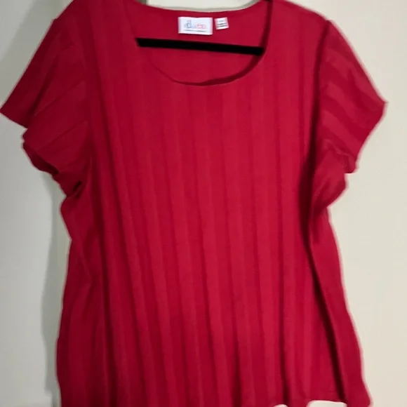 Dark pink Women's Top - Picture 1 of 3